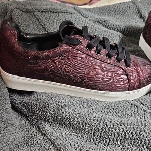 Circus by Sam Edelman Maroon Textured Sneakers
